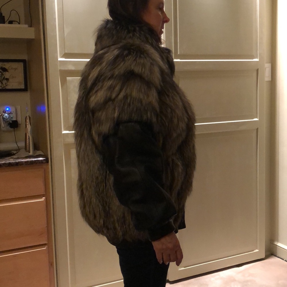 Raccoon Fur 🦝 & Leather Coat - Picture 13 of 16